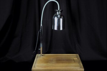 Cutting Board With Heat Lamp